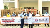 Hội Hàn kiều tại TPHCM thăm và tặng quà bệnh viện dã chiến Củ Chi