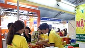 Nhiều hội chợ hàng Việt được các địa phương tổ chức thu hút khách hàng