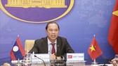 Thứ trưởng Bộ Ngoại giao Việt Nam Nguyễn Quốc Dũng phát biểu tại điểm cầu Hà Nội. Ảnh: TTXVN