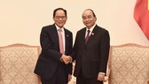 Thủ tướng Nguyễn Xuân Phúc tiếp Đại sứ Hàn Quốc tại Việt Nam Park Noh Wan. Ảnh: Báo Nhân Dân