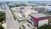Dọc Quốc lộ 13 đã có nhiều tiện tích cao cấp như: Aeon Mall, Lotte Mart, các bệnh viện quốc tế