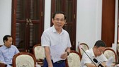 Bí thư Thành ủy TPHCM Nguyễn Văn Nên phát biểu tại buổi gặp mặt 2 CLB bóng đá của TPHCM sáng 11-8.  Ảnh: DŨNG PHƯƠNG 
