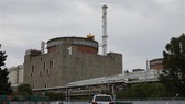 Đoàn xe chở các thanh sát viên của IAEA tới nhà máy điện hạt nhân Zaporizhzhia ở miền nam Ukraine, ngày 1-9-2022. Ảnh: THX/TTXVN