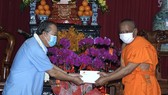 Phó Thủ tướng Thường trực Trương Hòa Bình thăm, chúc tết đồng bào Phật tử Nam tông Khmer