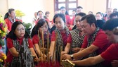 Đoàn cán bộ tuyên giáo, báo chí, xuất bản TPHCM tưởng niệm cố Thủ tướng Võ Văn Kiệt