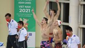 Đội tuyển bơi Việt Nam lập kỷ lục SEA Games mới nội dung 4x200m tự do nam. Ảnh: DŨNG PHƯƠNG