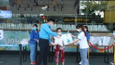 Trao tặng 2.800 suất nhu yếu phẩm cho người dân khó khăn tại Đà Nẵng