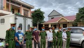 Các đối tượng bị Công an huyện Hướng Hóa bắt tạm giam