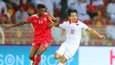 Công Phượng và đồng đội dù thi đấu đầy cố gắng, nhưng không thể giúp Việt Nam tránh trận thua trên đất Oman. Ảnh: AFC