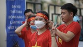 Dòng người đổ về sân Phú Thọ trước giờ thi đấu của U23 Việt Nam ngày một lớn hơn. ẢNH: DŨNG PHƯƠNG