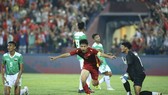 Quả bóng Vàng Việt Nam 2020 Đỗ Hùng Dũng in dấu giầy trong 2 bàn thắng đầu tiên của U23 Việt Nam ở SEA Games 31. ẢNH: DŨNG PHƯƠNG