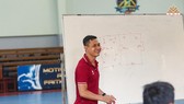 HLV Nguyễn Bảo Quân được giao nhiệm vụ dẫn dắt đội tuyển futsal sinh viên Việt Nam dự AUG20. ẢNH: ANH TRẦN