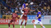 Trận chung kết Cúp quốc gia sân 11 người giữa Hà Nội FC và Topenland Bình Định (17g, ngày 27-11) diễn ra song song trận Nhật Bản - Costa Rica ở vòng bảng World Cup 2022. ẢNH: MINH HOÀNG