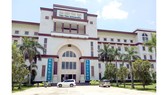 Sinh viên bị kiện hoàn trả học bổng