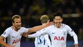 Bảng H: Borussia Dortmund - Tottenham 1-2: Harry Kane, Son tiễn Dortmund về chơi Europa League