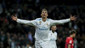Real Madrid - Sociedad 5-2: Ronaldo lập cú hattrick