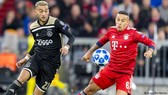 Bayern Munich - Ajax 1-1: Hummels mở tỷ số, Mazraoui cầm chân Hùm xám