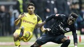 Eintracht Frankfurt - Dortmund 1-1: Marco Reus mở tỷ số, Jovic níu chân Dortmund