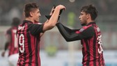 AC Milan - Cagliari 3-0: Ceppitelli phản lưới, Lucas Paqueta, Krzysztof Piątek lập công giành tốp 4