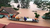 Mưa lũ vẫn vùi dập Quảng Bình, đây là ngày thứ 5 mưa lũ hành hành đặc biệt lớn