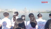 Học sinh đi trải nghiệm để thi văn hay chữ tốt