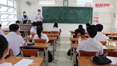 Hơn 500.000 học sinh khối 7, 8, 10, 11 ở TPHCM trở lại trường học trực tiếp, ôn tập kiểm tra học kỳ 1