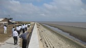 Kè kiên cố chống sạt lở ven biển ở Trà Vinh 