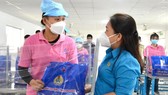 Kiên Giang trao 25.000 túi quà an sinh cho công đoàn viên 