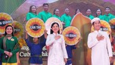 Một tiết mục biểu diễn của Hội Nông dân An Giang. Ảnh: QUỐC BÌNH.