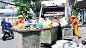 Quận Bình Thạnh chịu trách nhiệm thu gom chất thải gây ngập đường Nguyễn Hữu Cảnh
