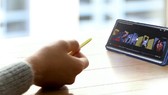 S Pen của Galaxy Note9 có khả năng điều khiển từ xa