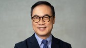 Ông Raymond Ho