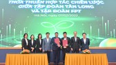 Lãnh đạo Tập đoàn Tân Long và FPT ký kết hợp tác