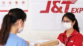 J&T Express sở hữu mạng lưới vận chuyển rộng khắp với đội ngũ shipper hơn 19.000 người