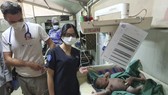 Các chiến sĩ mũ nồi xanh Việt Nam cấp cứu thành công mẹ con thai phụ ở Nam Sudan