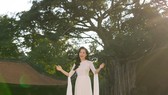 Dung dị và bình yên với “Về miền ký ức” của sao mai Huyền Trang