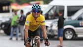 Giải xe đạp quốc tế VTV 2017: Không gặp may, Loic mất áo vàng