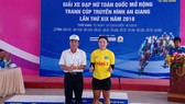 Nguyễn Thị Thu Mai tạm giữ áo vàng sau 2 chặng. 