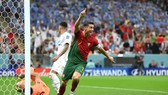 Ronaldo cùng Bồ Đào Nha sớm vào vòng 16