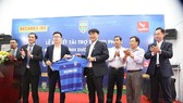 Becamex Bình Dương khoác áo mới tại V-League 2019. Ảnh: DŨNG PHƯƠNG