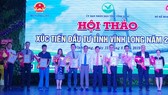 12 projects are given investment certificates in Vinh Long Province. (Photo: SGGP)
