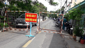 HCMC suspends street markets, public passenger transport service
