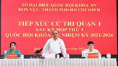 State President Nguyen Xuan Phuc meets voters in HCMC’s District 1