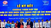 The People’s Committee of HCMC and Vietnam National University–HCMC (VNU-HCMC) sign a cooperation program in various areas in the 2022-2025 period. (Photo: SGGP)