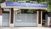 Trường THPT Võ Thị Sáu vừa xảy ra việc một giáo viên nam đâm đồng nghiệp nữ thiệt mạng nghi do mâu thuẫn về tình cảm