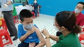 TPHCM: Thí điểm xe tiêm vaccine Covid-19 lưu động cho học sinh các trường phổ thông