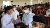 Bộ trưởng Bộ Y tế Nguyễn Thanh Long tiếp xúc cử tri tại Vĩnh Long
