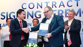 Đại diện KCN Hiệp Phước và Công ty Sơn Jotun ký biên bản thuê đất