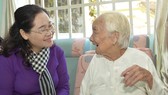 Lãnh đạo TPHCM thăm các Mẹ Việt Nam anh hùng ở huyện Củ Chi