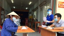 Huyện Nhà Bè (TPHCM) tổ chức chi trả hỗ trợ lao động tự do trên địa bàn